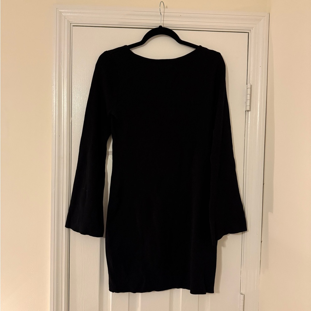 Bell Sleeved Ribbed Scoop-back Black Dress